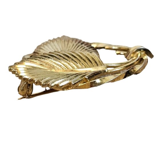VTG Brooch Winward Signed 12K Gold Filled Textur Leaf Curl Loop Round Fairycore - Picture 7 of 11